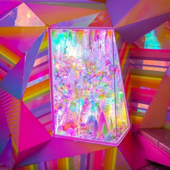 Meet your Posher, Emily - Picture 9 of 15